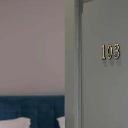 Plaza 1866 Superior Отель Ханья