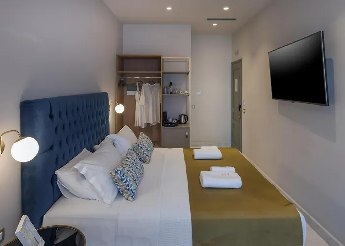 Plaza 1866 Superior Chania (Crete)